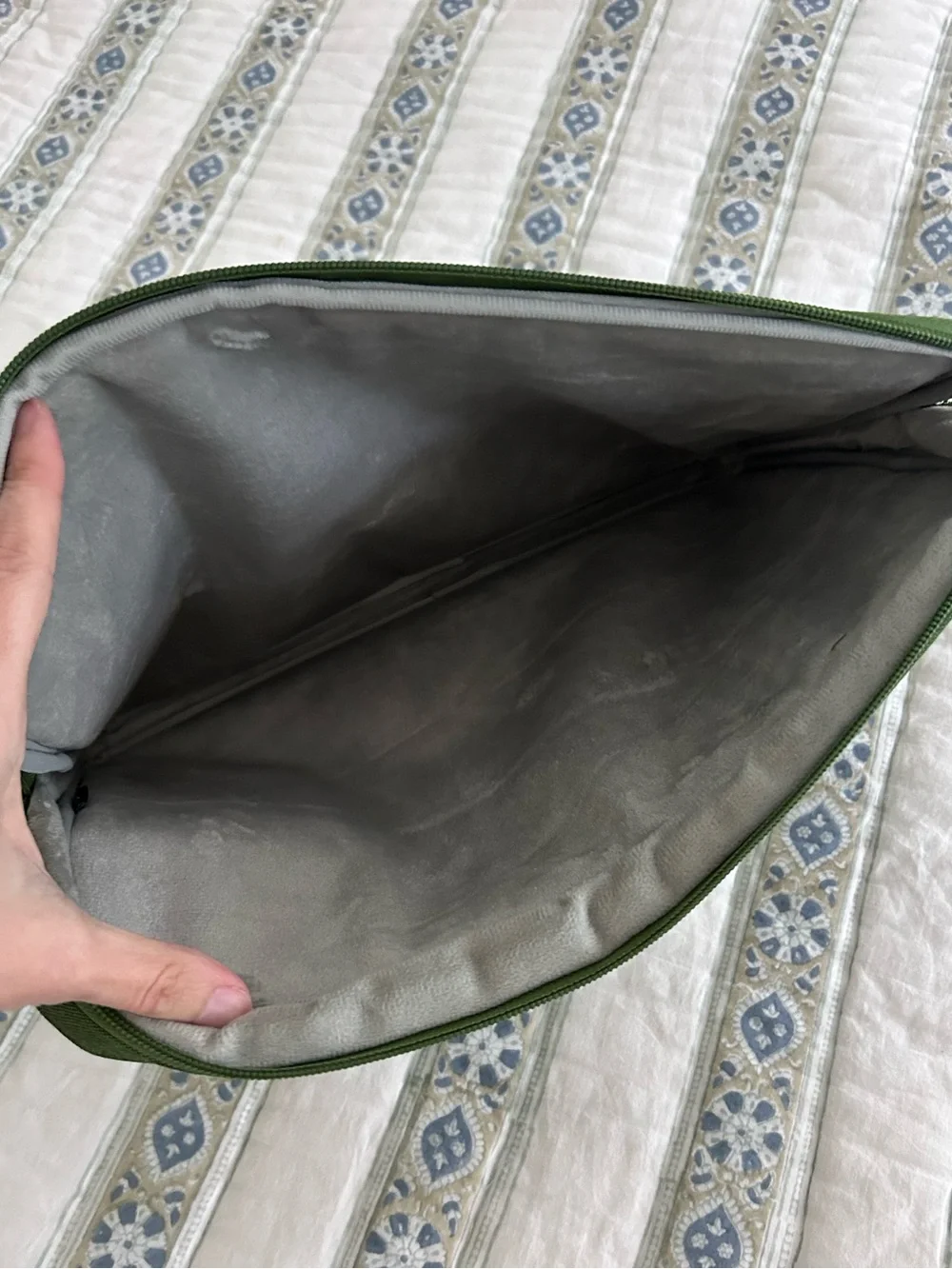 Green 14-15” Laptop case sleeve bag w/ pouch